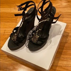 Steve Madden Beaded Wedges Women’s size 9.5